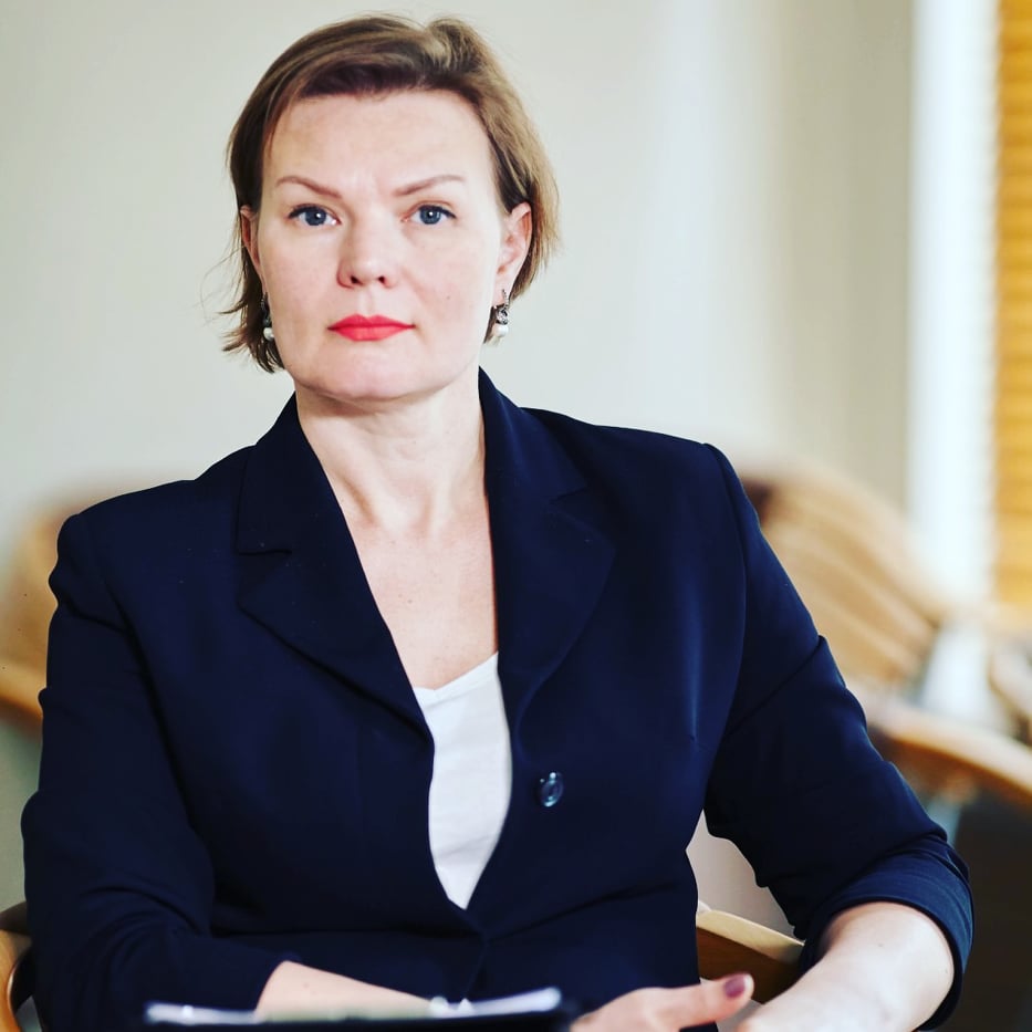 Olena Zhurochkina expertka