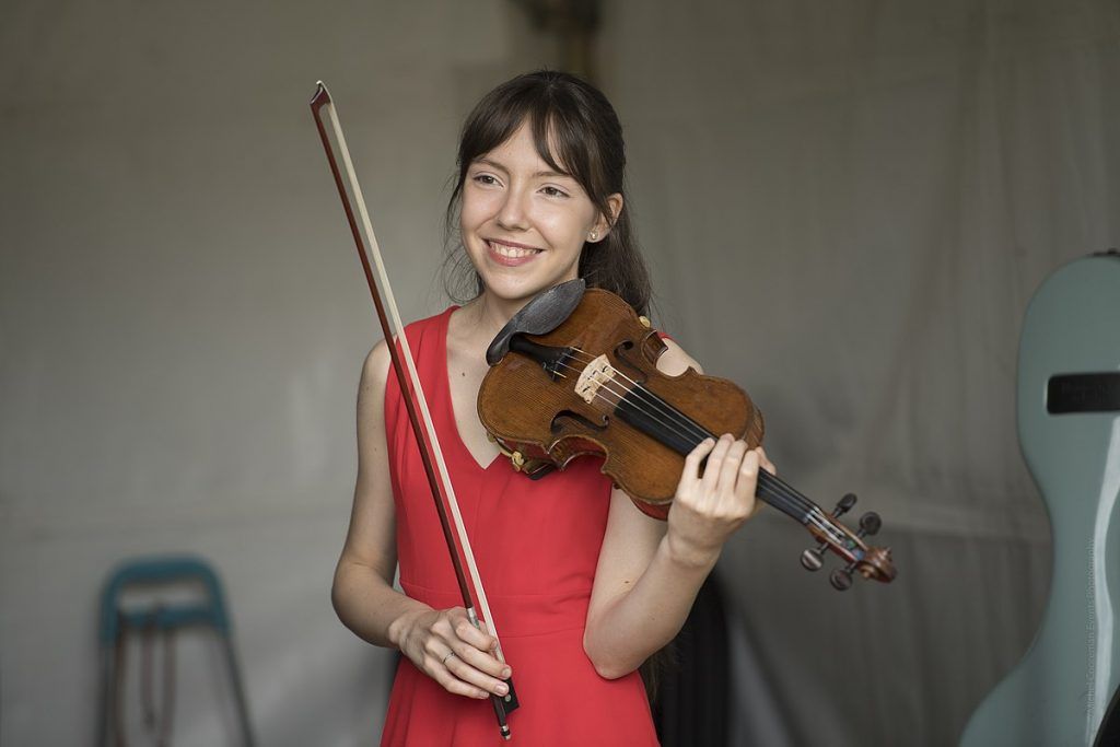 Meet Talented Violinist, Who Will Help Raise Money to Help Ukrainians with 14 June Concert