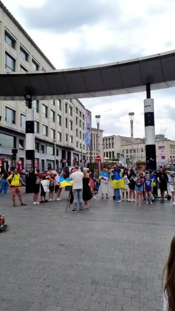 Акція протесту українців у Бельгії щодо вбивства наших захисників в Оленівці