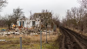 Ukraine Begins Voluntary Evacuation from De-occupied Territories of Kherson And Mykolaiv Regions