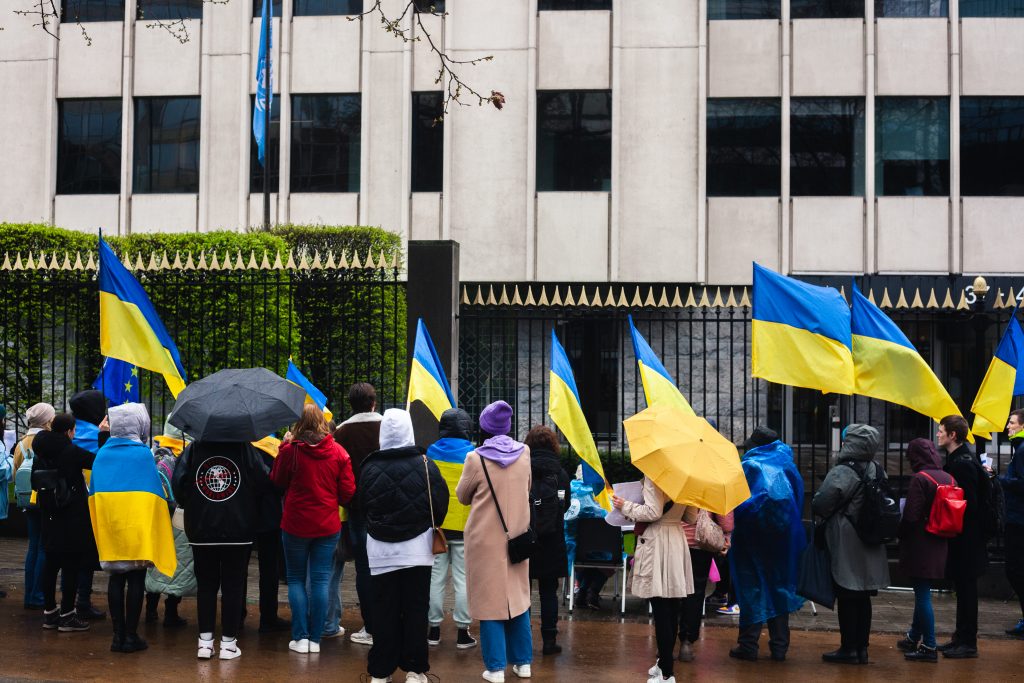 UN picketing, protest action