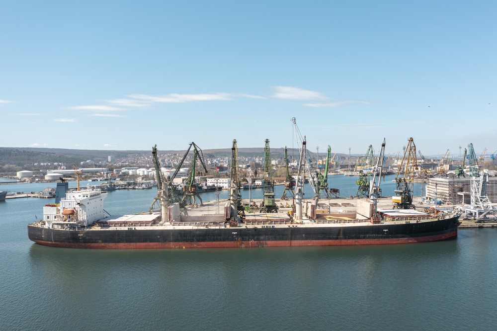 Іноземні цивільні судна зайшли в український порт попри оголошену Росією блокаду
