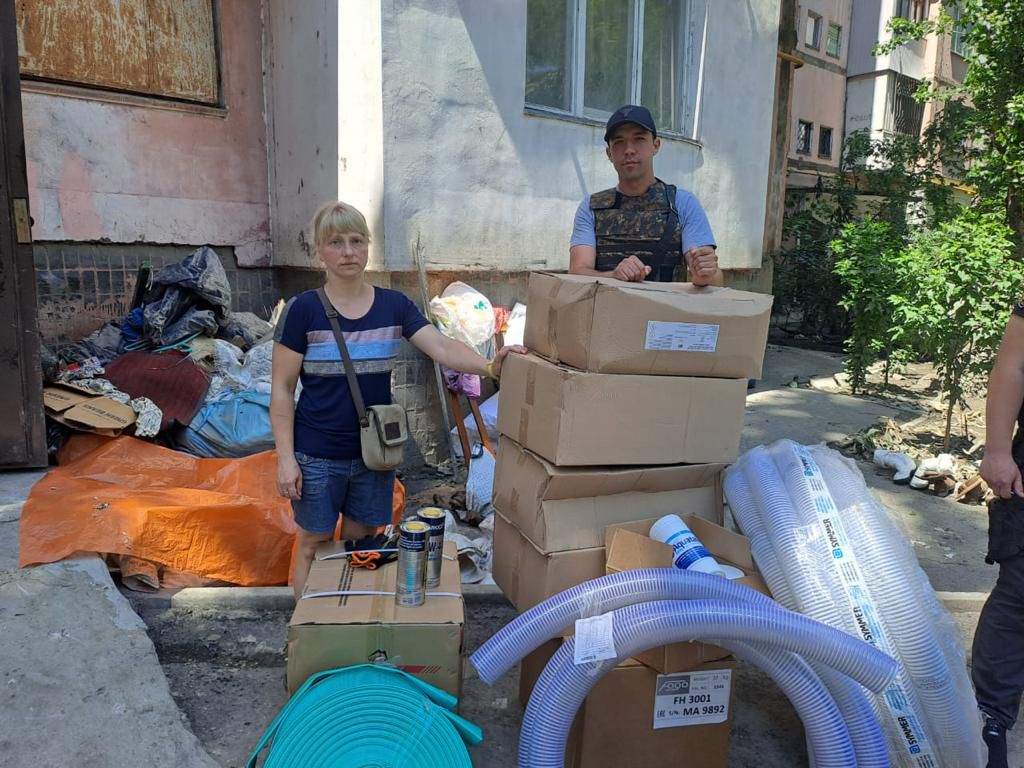 Humanitarian aid, Kherson
