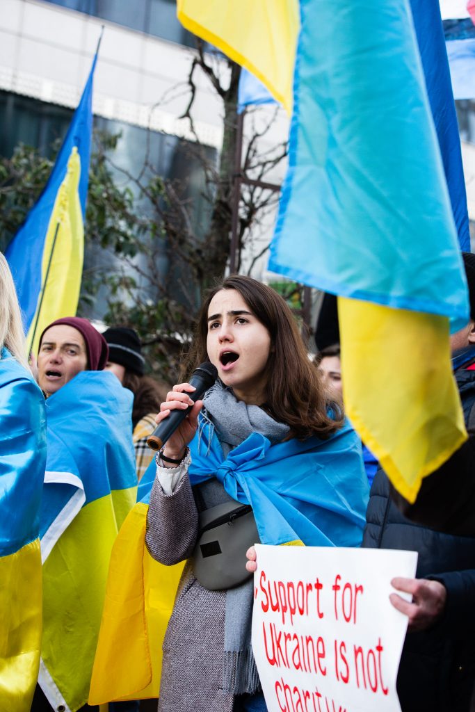 Promote Ukraine together with the community of Ukrainians and friends of Ukraine gathered under the walls of the Council of the European Union to express a clear position