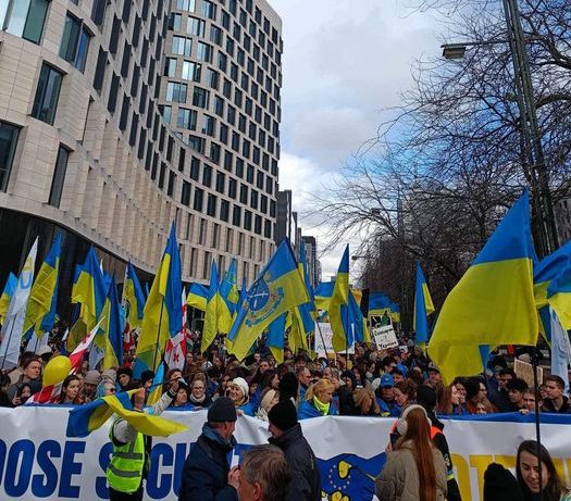 7000 People Are Marching for Ukraine in Brussels Now