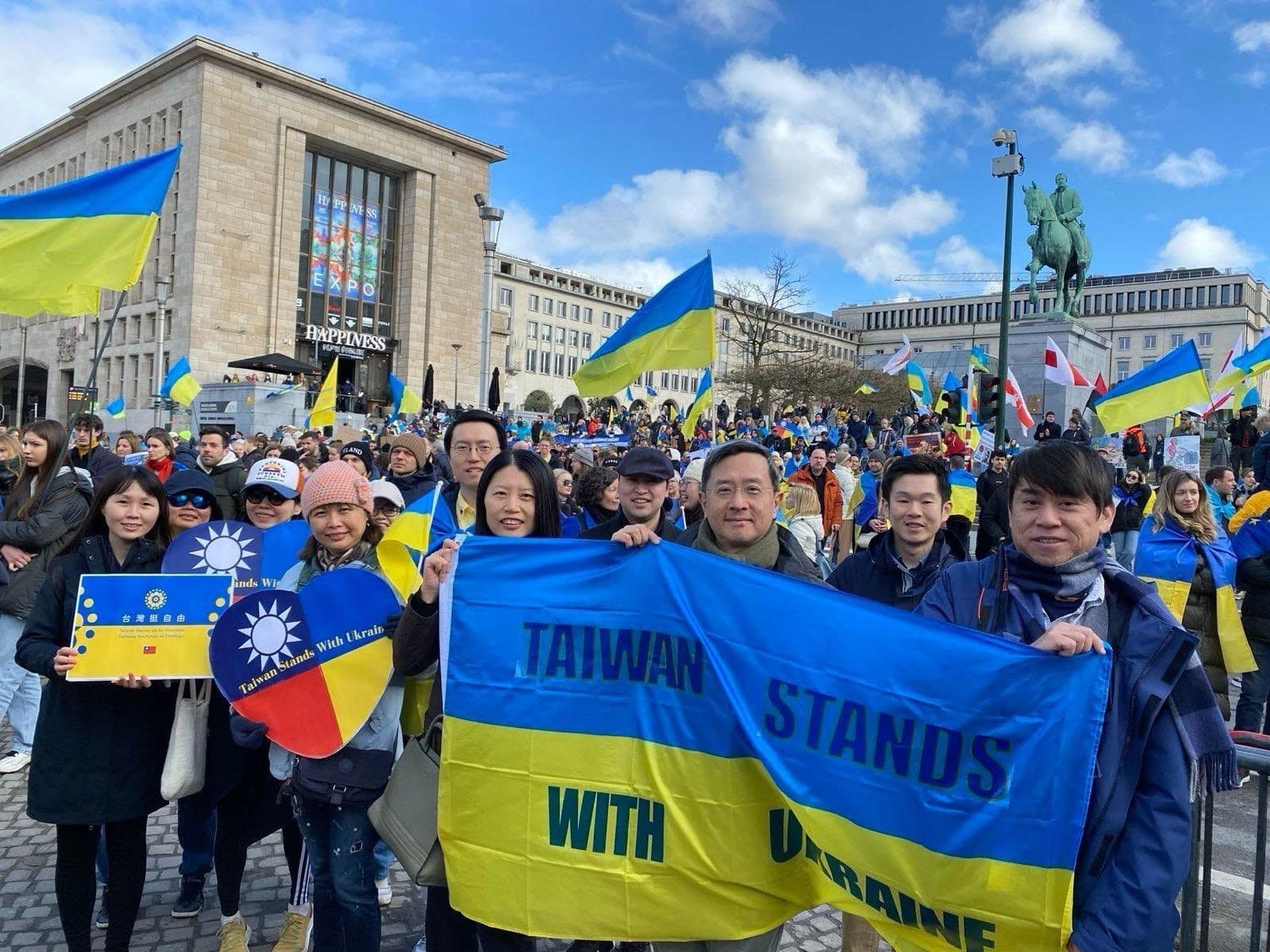 more than 7000 people gathered for a major march in Brussels