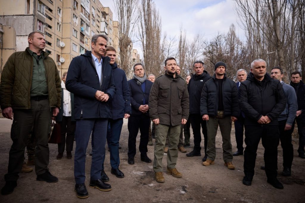 President Zelenskyy and Greek Prime Minister Kyriakos Mitsotakis