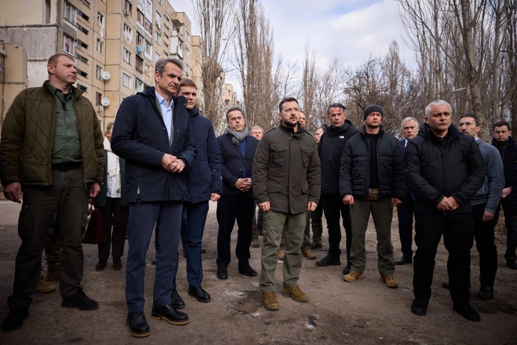 President Zelenskyy and Greek Prime Minister Kyriakos Mitsotakis
