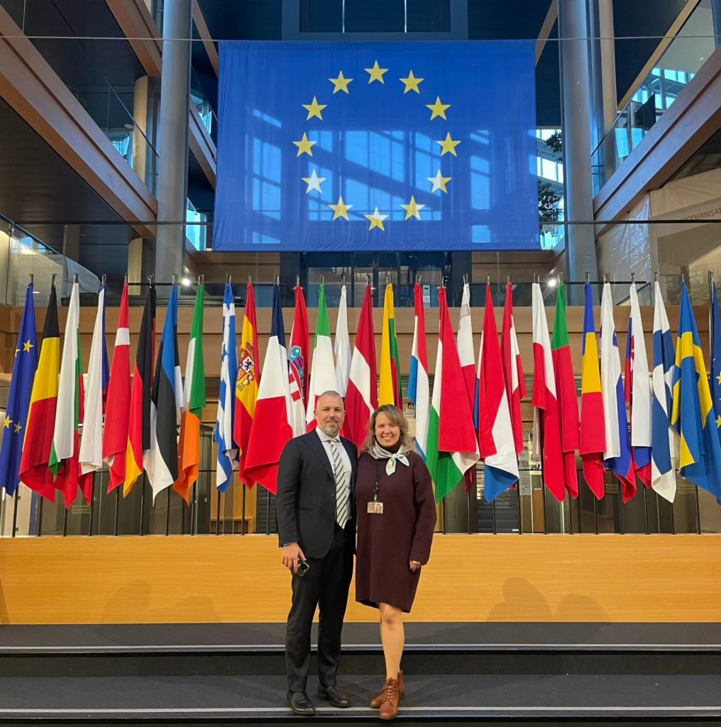 Promote Ukraine had the privilege to co-organize a private screening of the Athletes of War documentary by Gabriel Veras in the European Parliament in Strasbourg