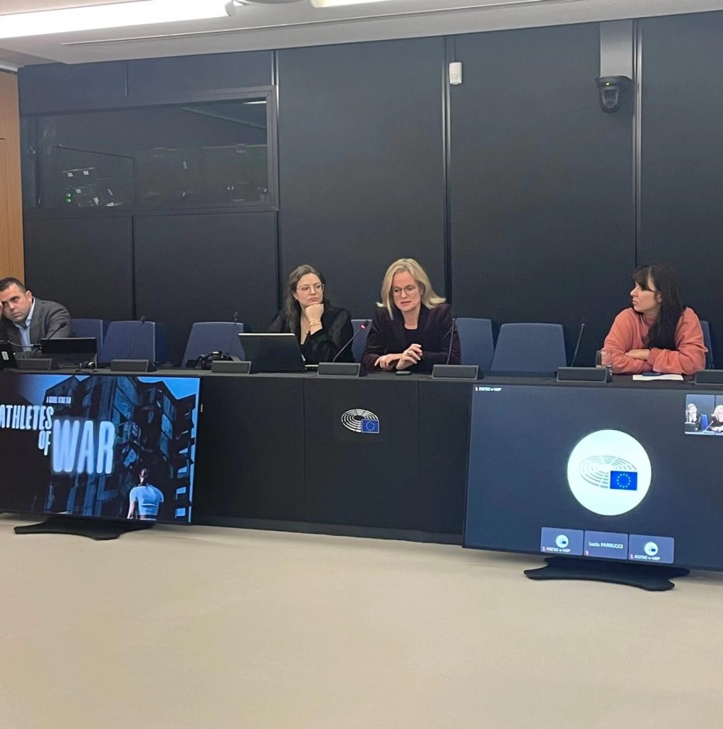 Promote Ukraine had the privilege to co-organize a private screening of the Athletes of War documentary by Gabriel Veras in the European Parliament in Strasbourg