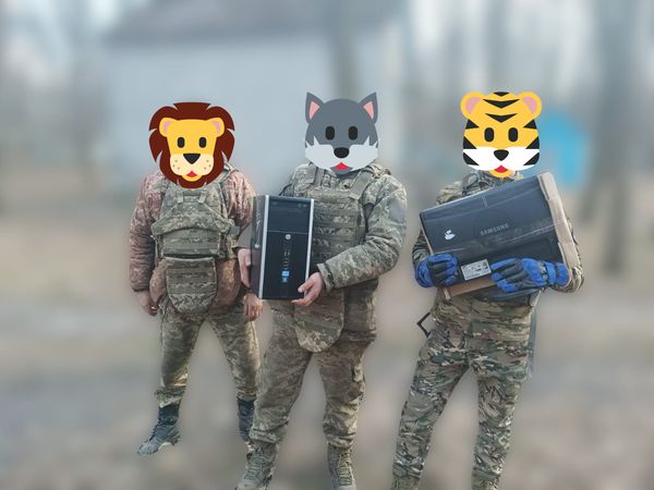 Soldiers from the First Separate Assault Battalion "Wolves of Da Vinci" received equipment from Promote Ukraine